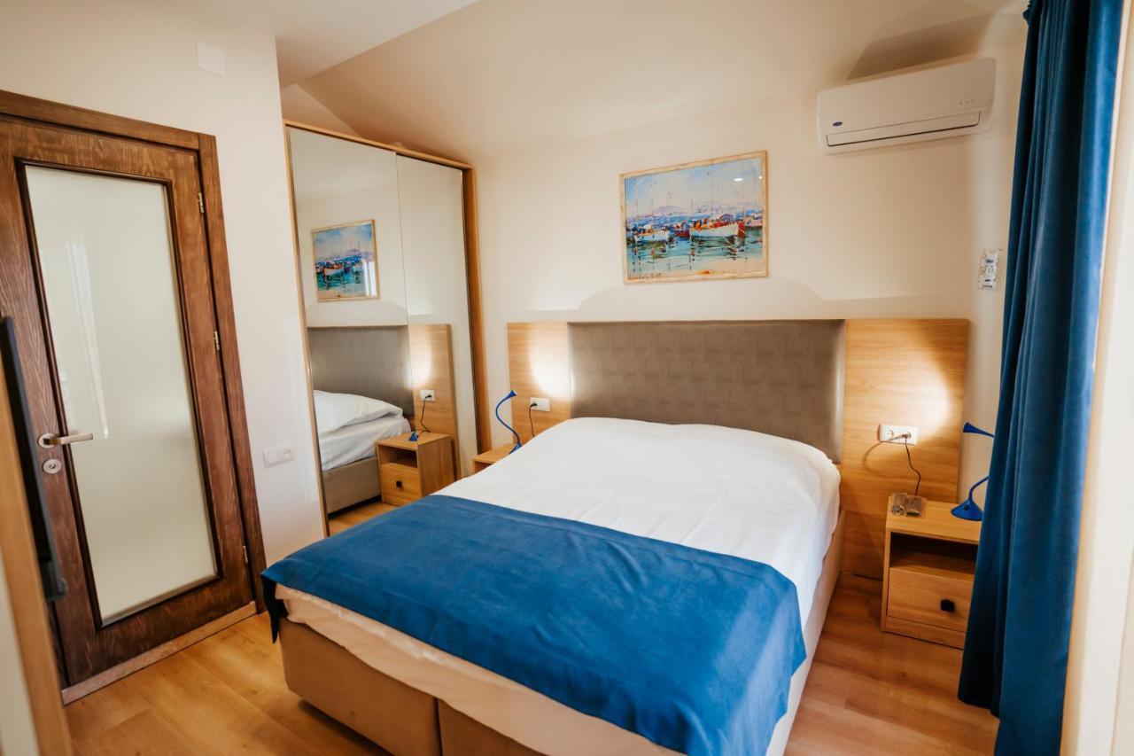 West Apart Hotel Batumi Exterior photo
